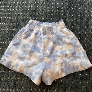Women’s Abercrombie blue tie-dye paper bag shorts
